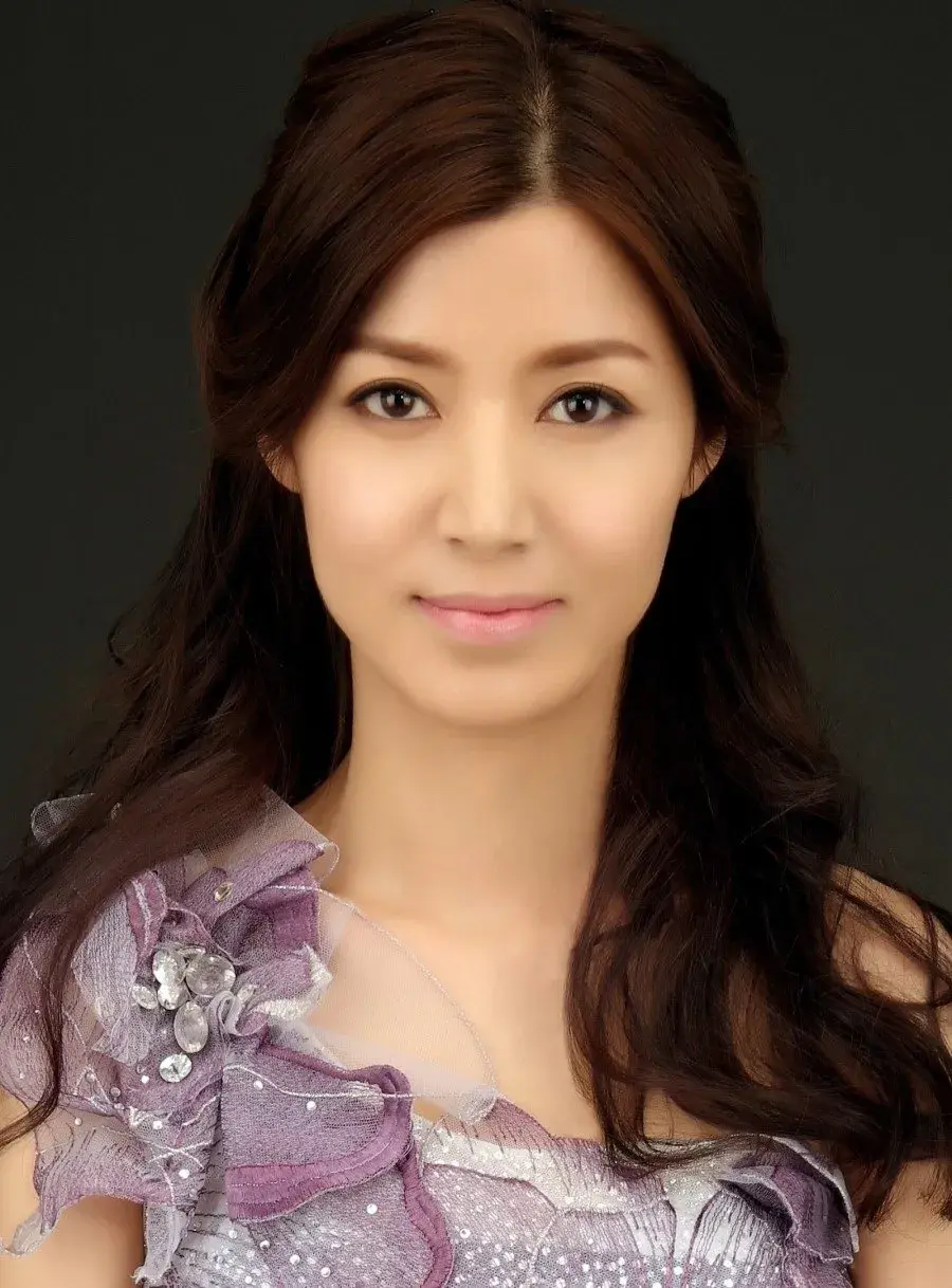 بیوگرافی Kim Hyun Sook