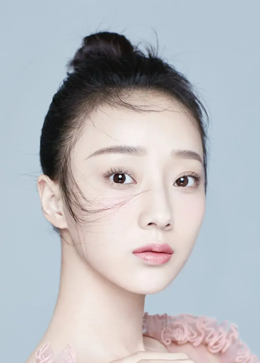 بیوگرافی Xu Xin Yu