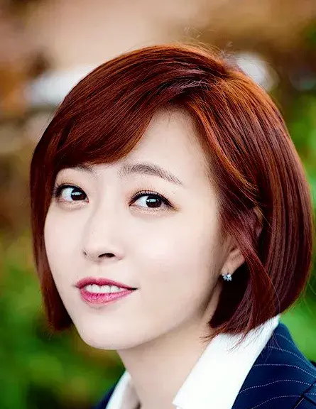 بیوگرافی Shim Eun Jin