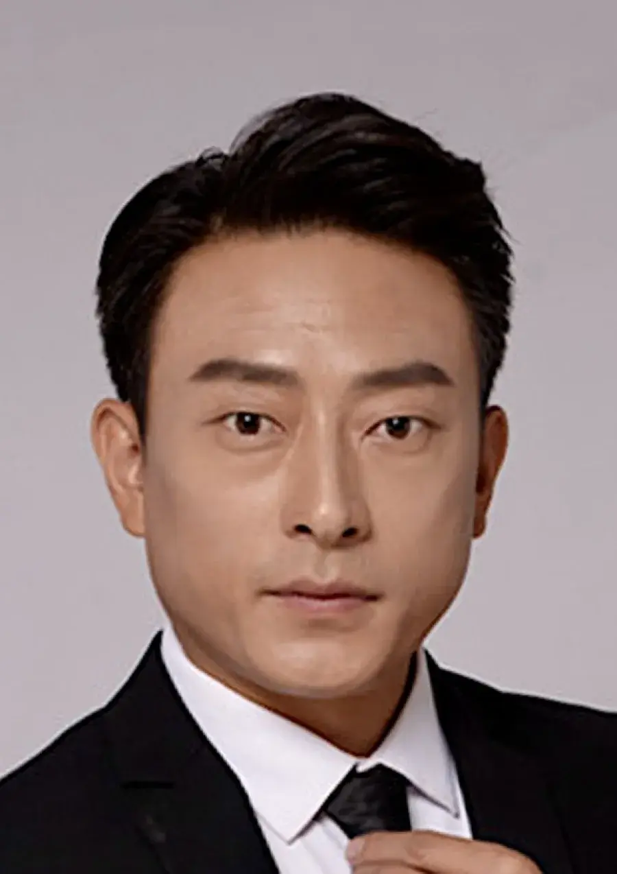 بیوگرافی Yue Zi Long