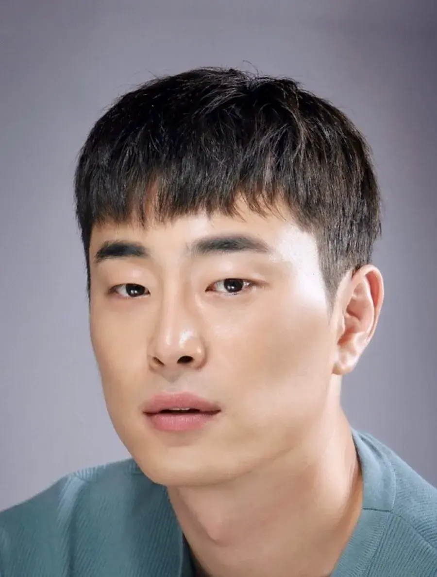 بیوگرافی Park Jun Hyuk