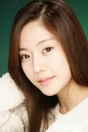 بیوگرافی Jang Ah Young
