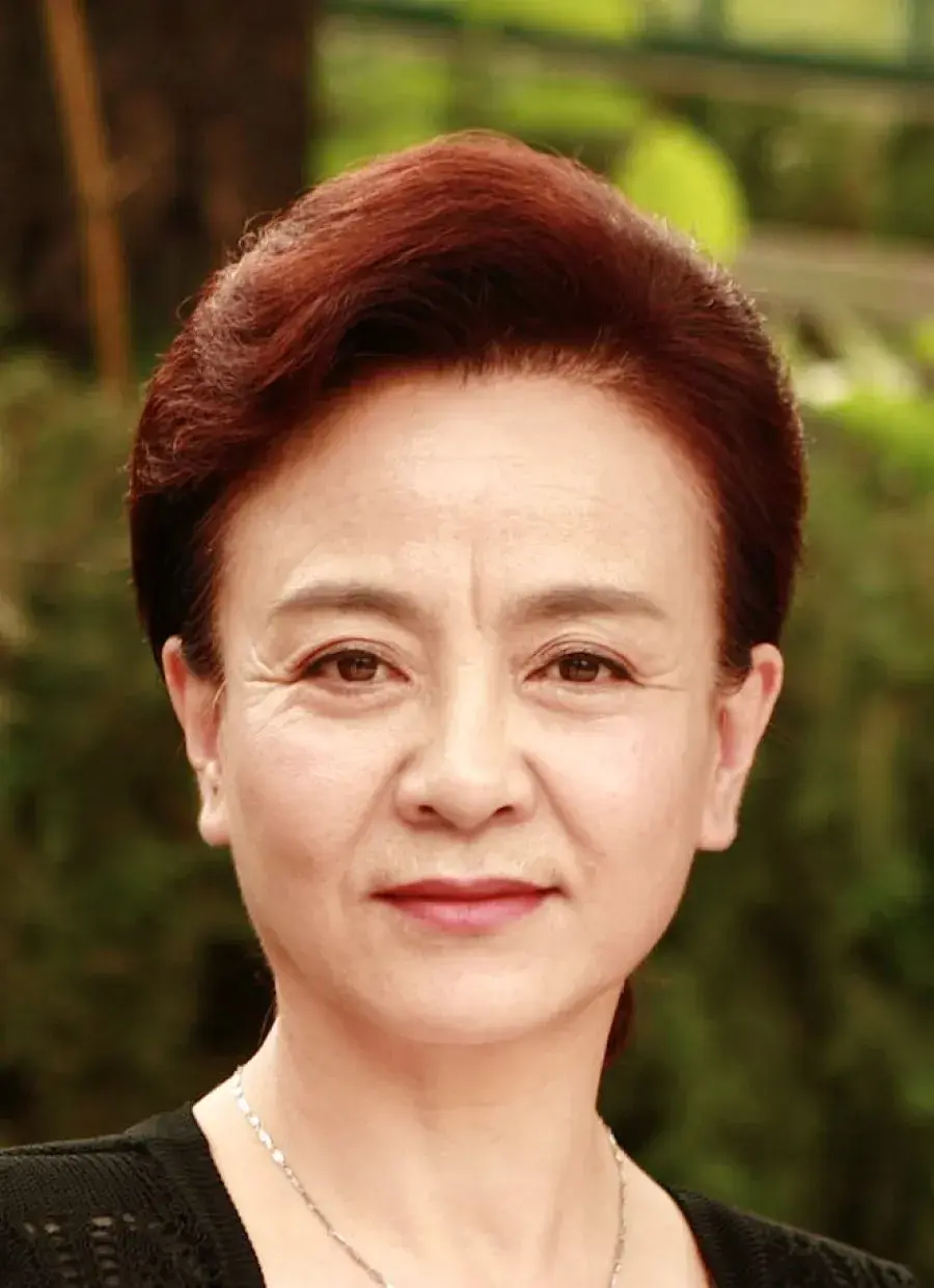 بیوگرافی Guo Hui