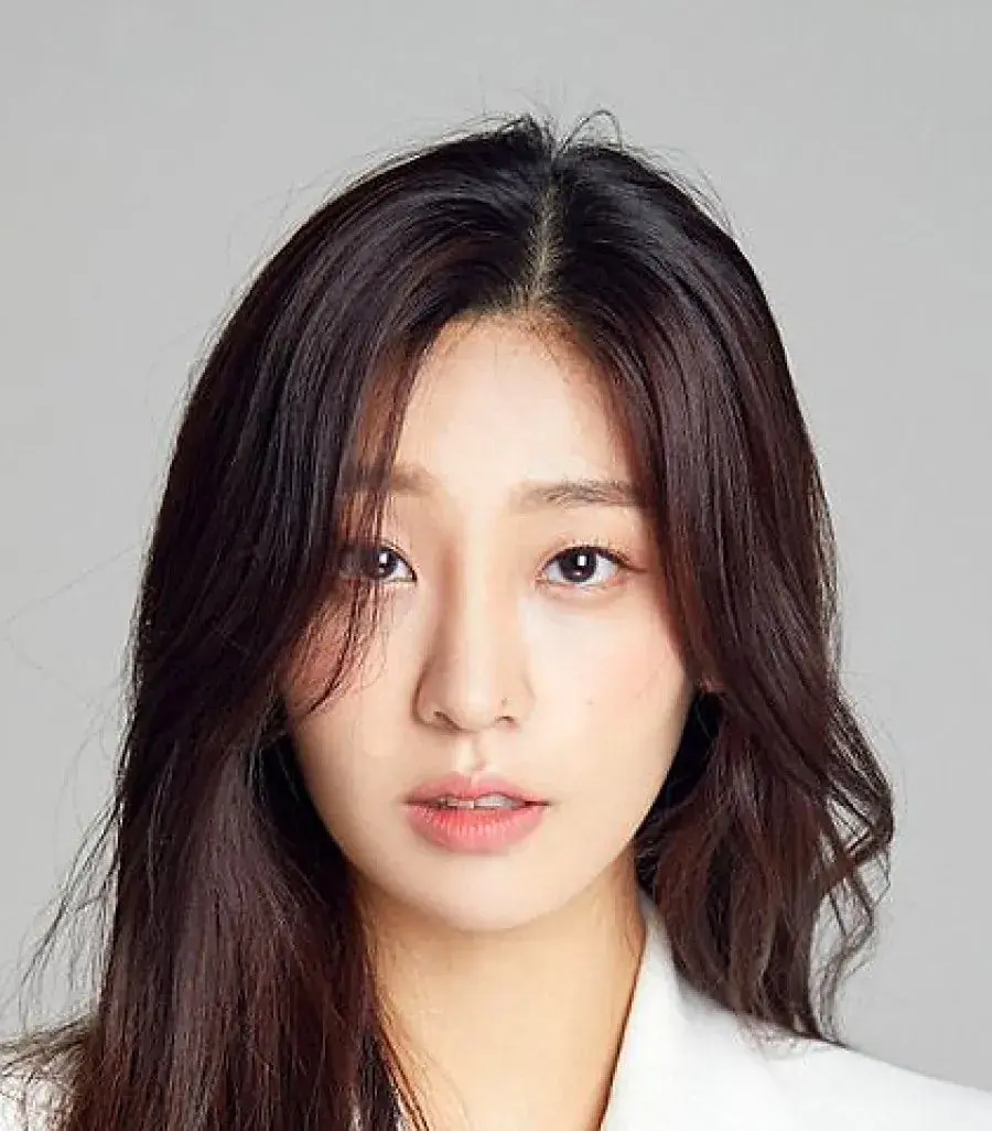 بیوگرافی Lee Seo Bin