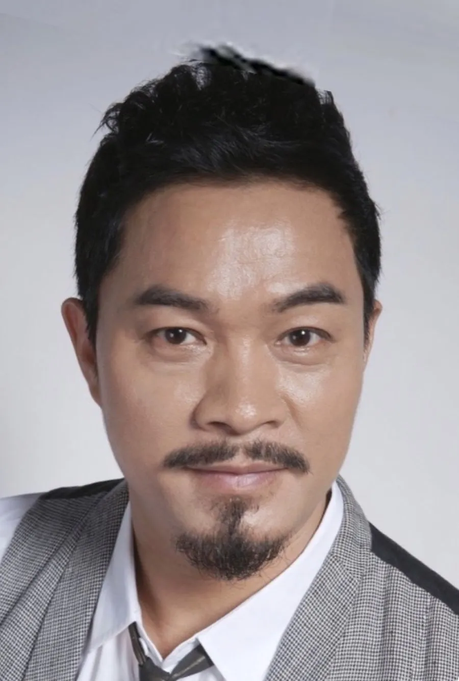  Li Yiu Ging 