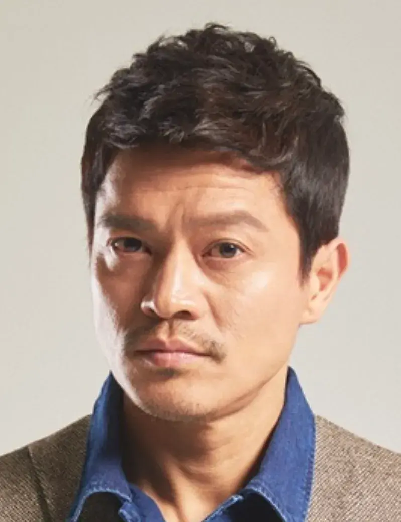 بیوگرافی Lee Do Guk