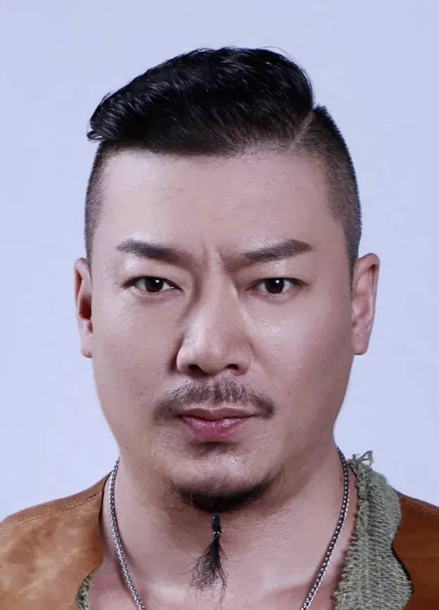 بیوگرافی Guo Ye