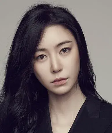 بیوگرافی Lee So Jung