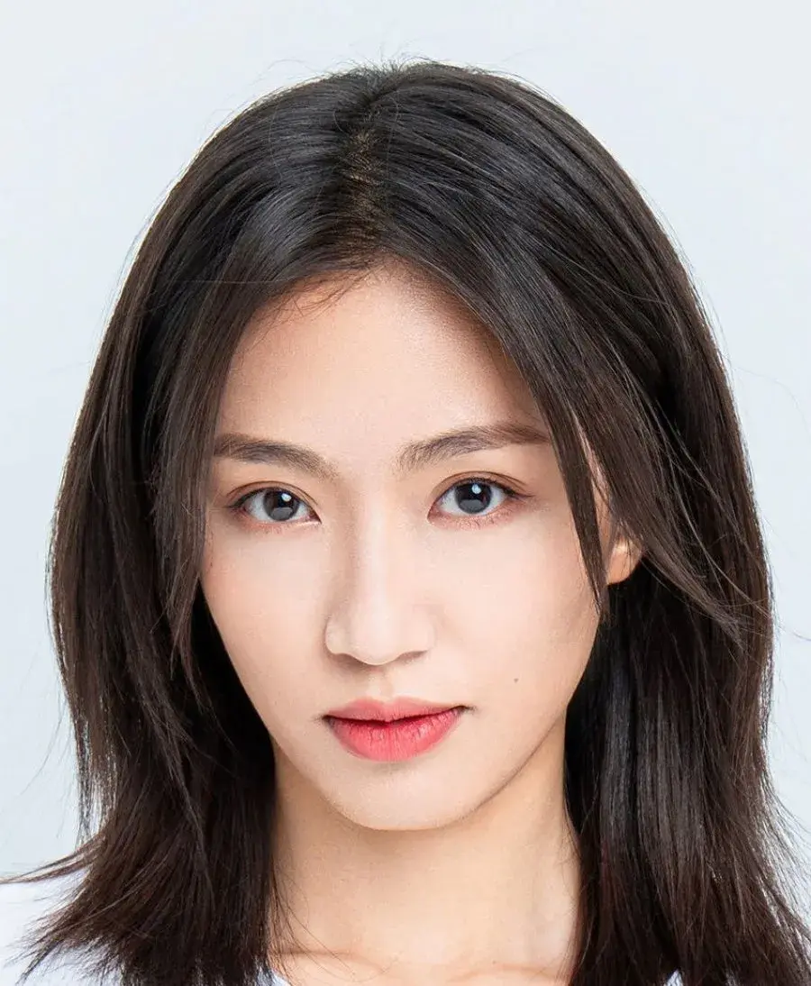 بیوگرافی Lin Zi Lin