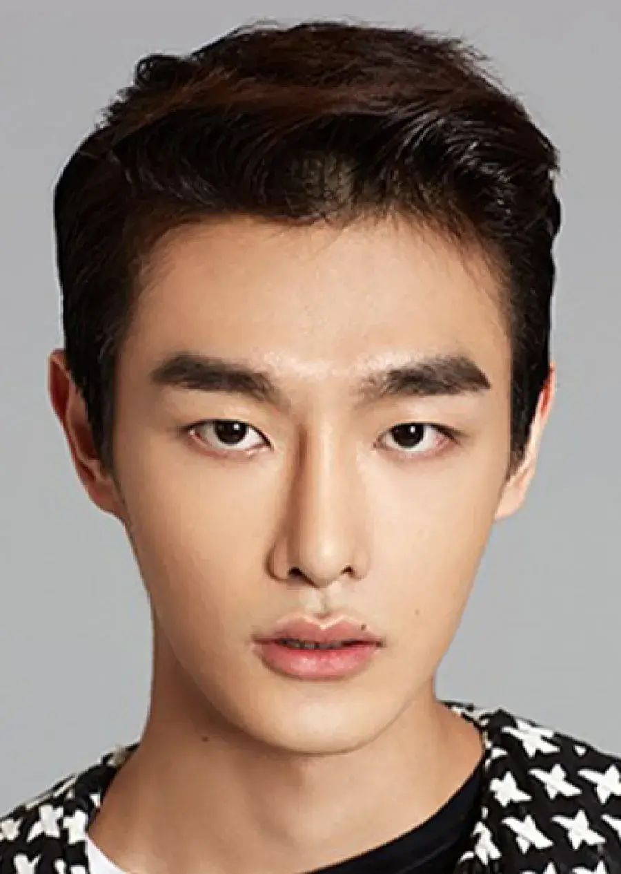 بیوگرافی Lee Kang Hee