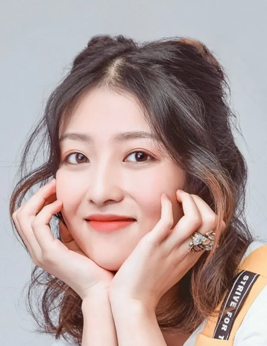 بیوگرافی Su Meng Yun