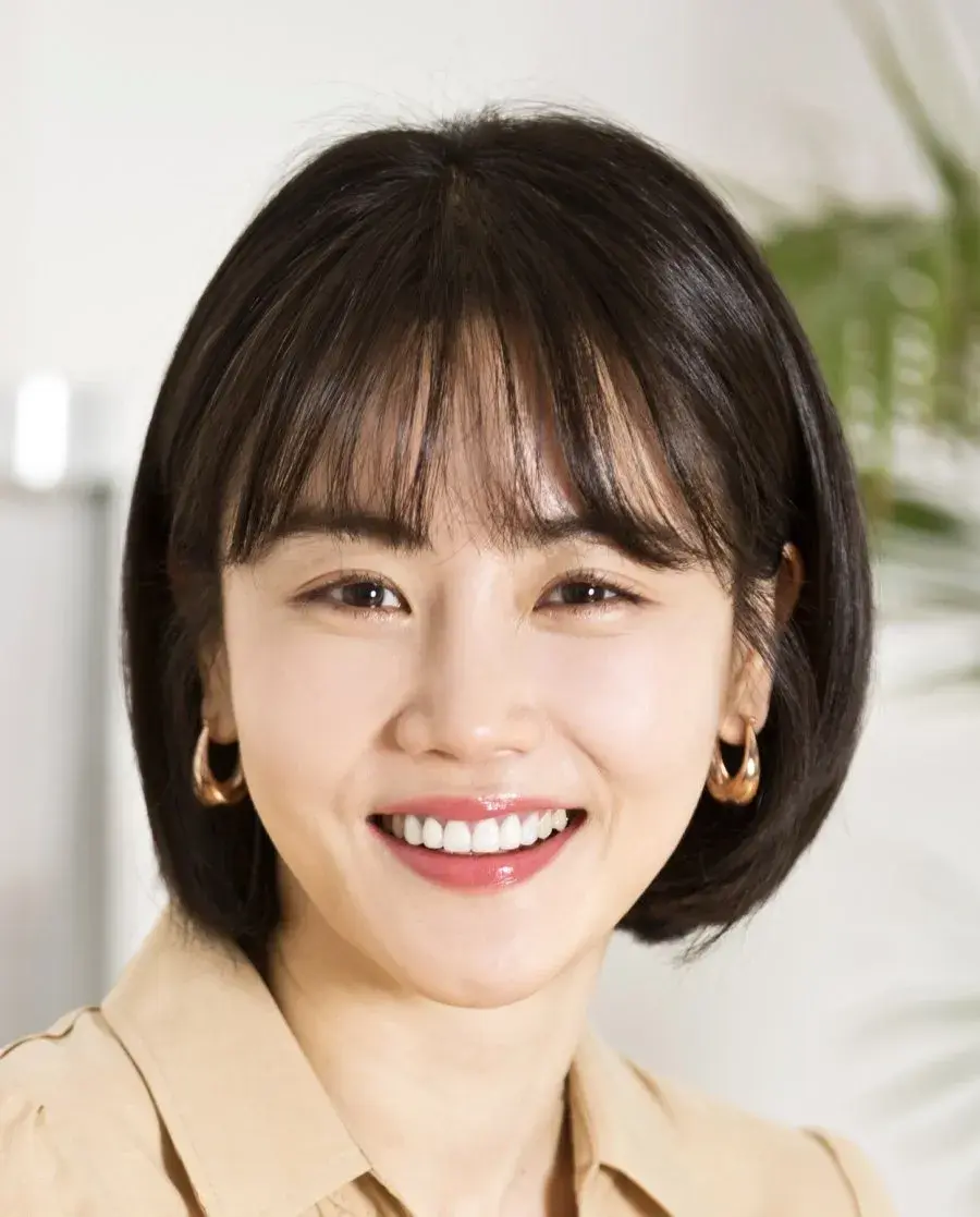 بیوگرافی Hwang Jin Hee