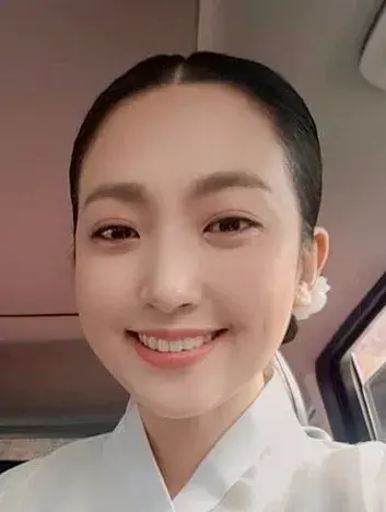 بیوگرافی Ahn Soo Bin