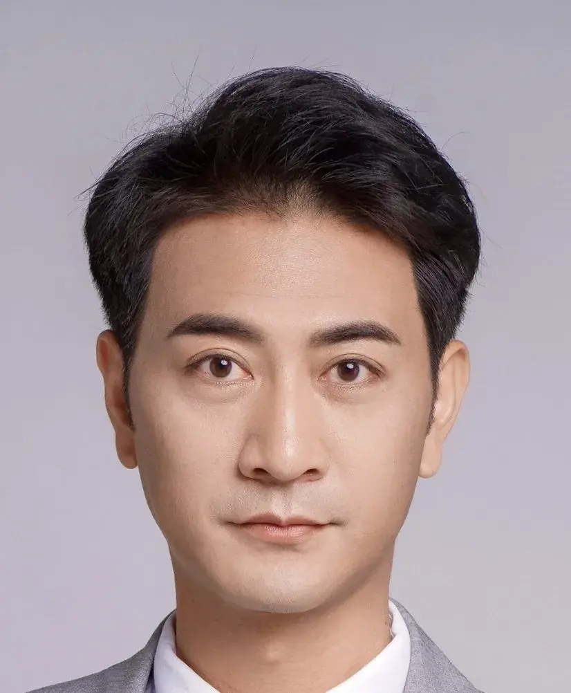 بیوگرافی Geng Da Yong