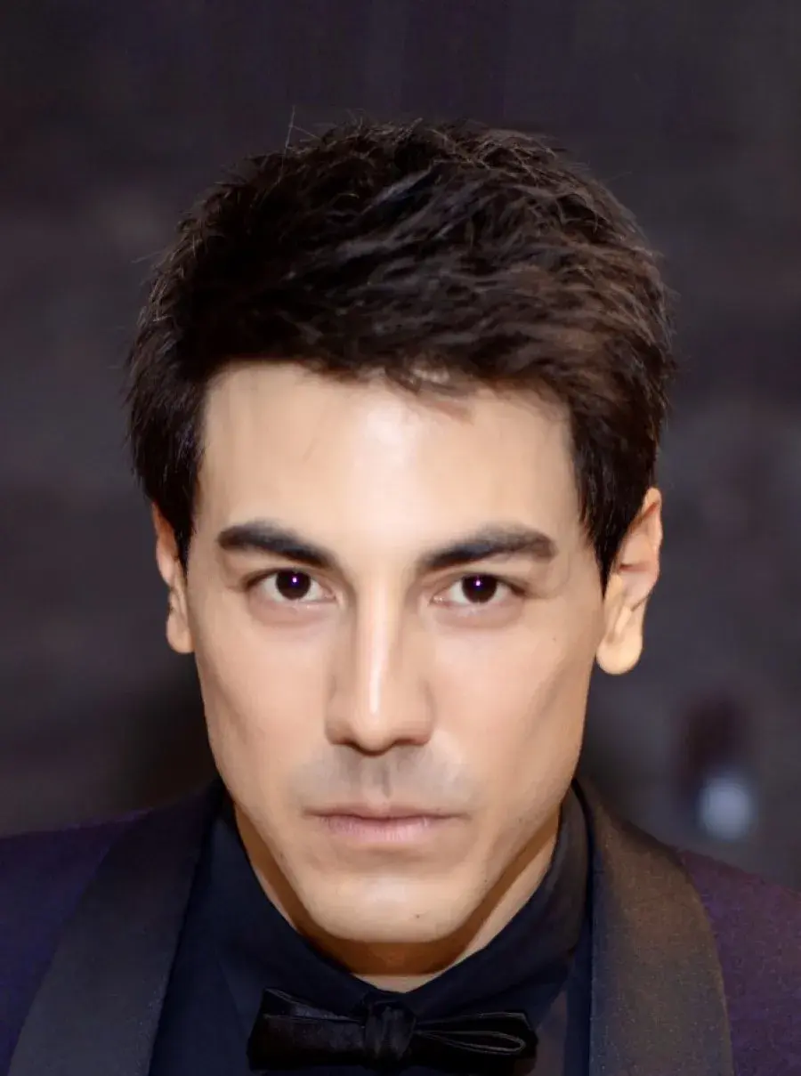 بیوگرافی Bai Zi Xuan
