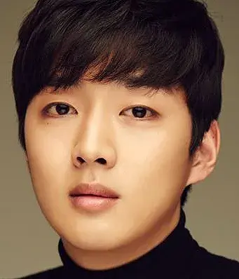 بیوگرافی Kang Young Seok