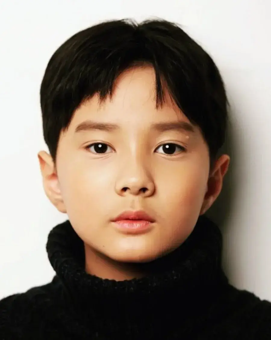 بیوگرافی Lee Seung Woo