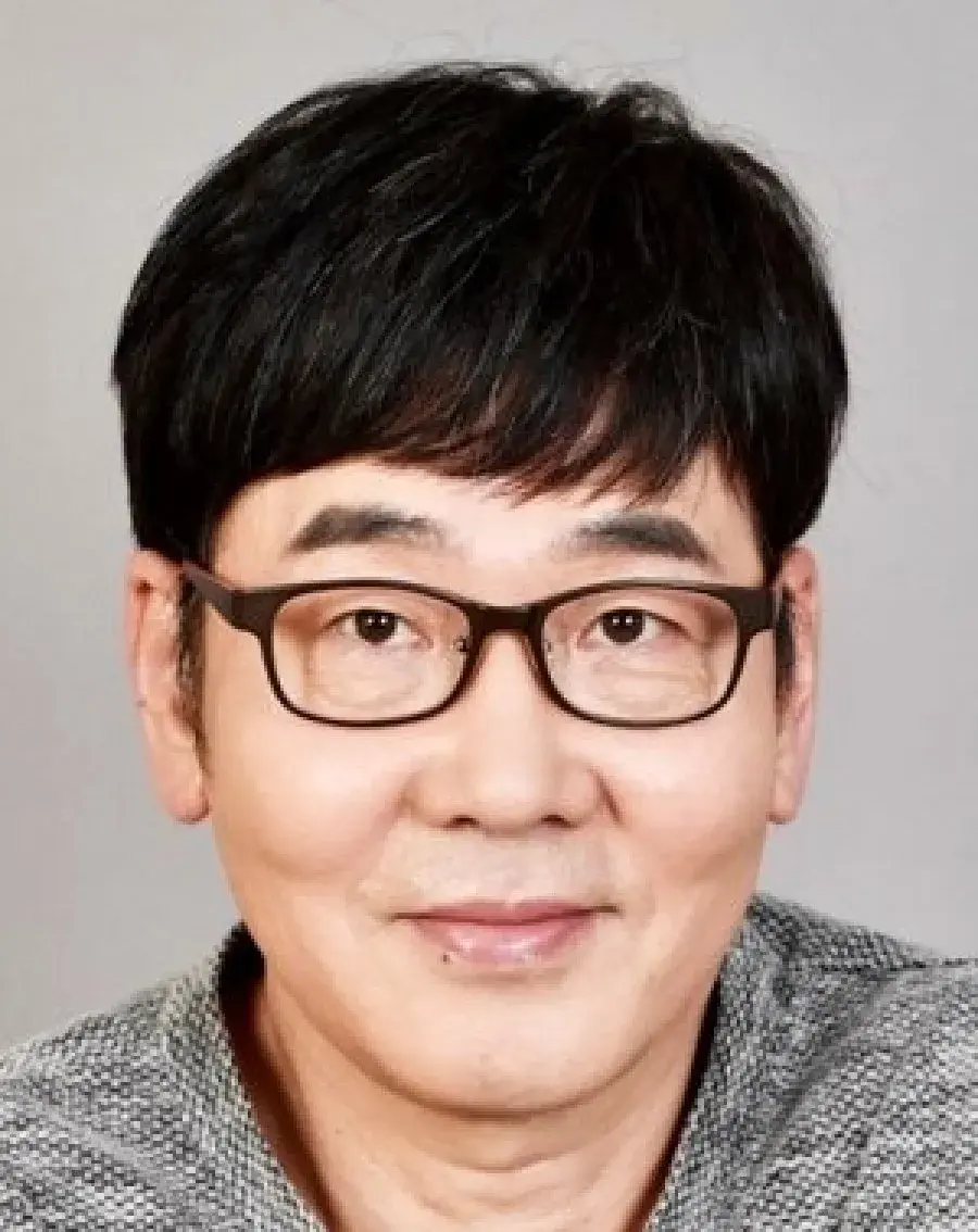 بیوگرافی Lee Yoon Hee
