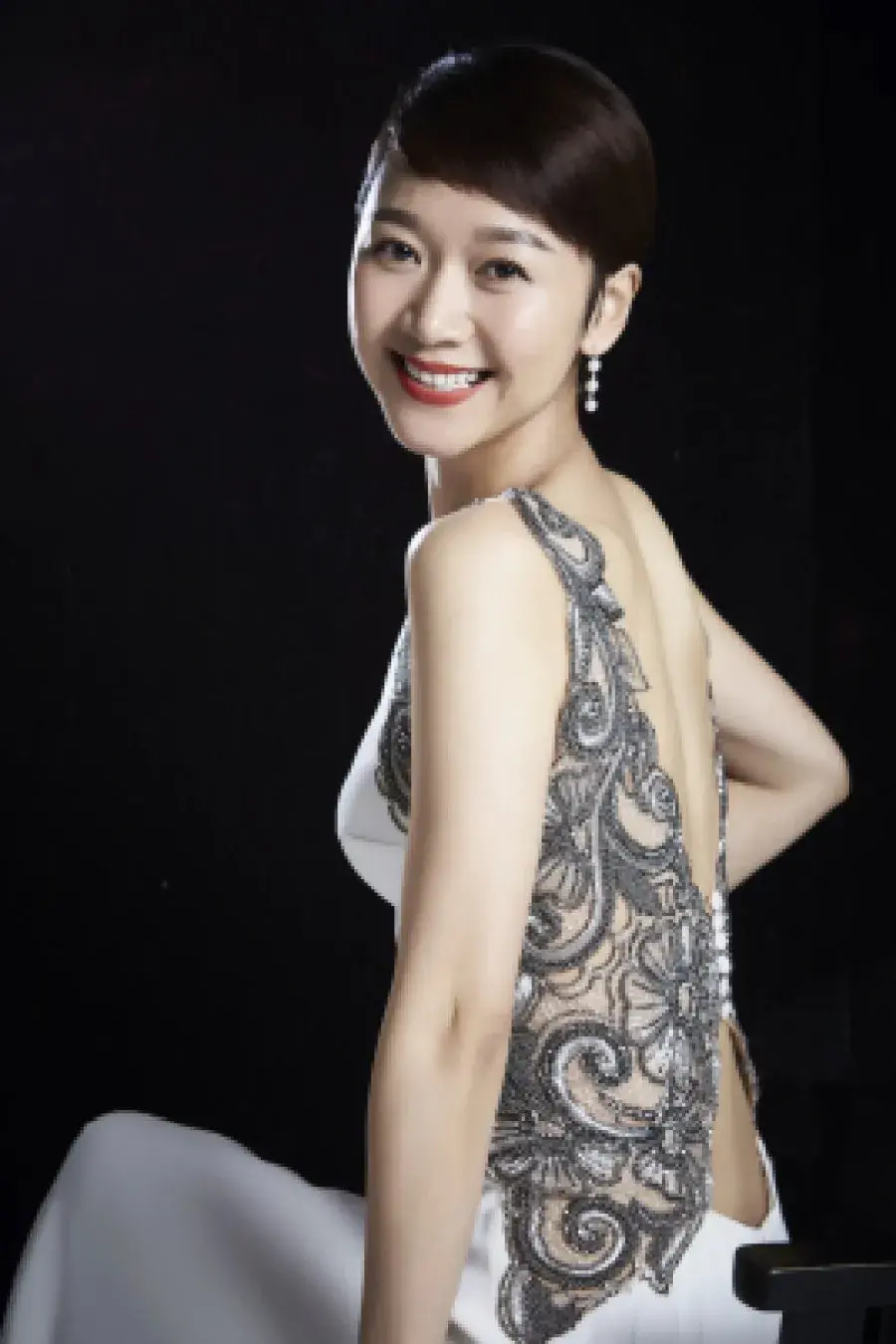 بیوگرافی  Zhao Ya Li