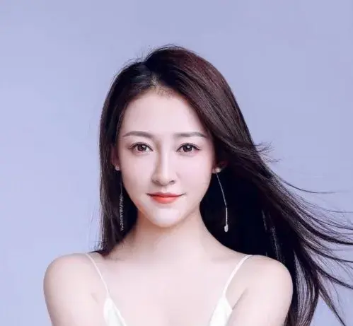 بیوگرافی Liu Xin Yu