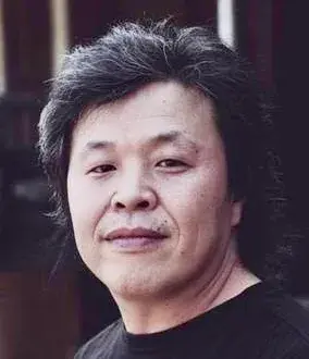 بیوگرافی Moon Young Dong