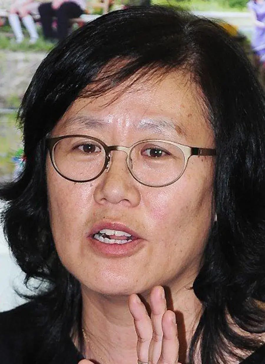 بیوگرافی Kim Ji Soo