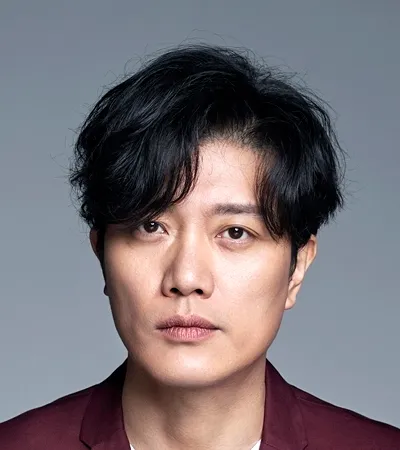 Park Hee Soon 