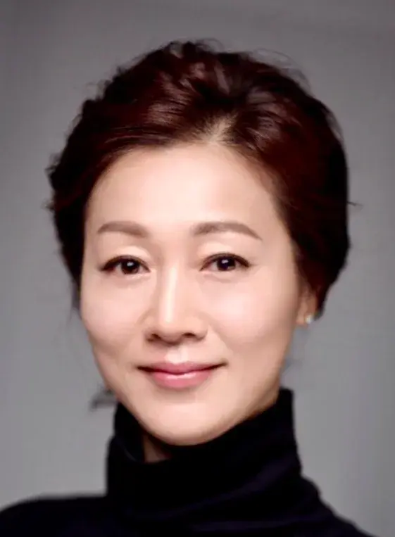 بیوگرافی Bang Eun Hee