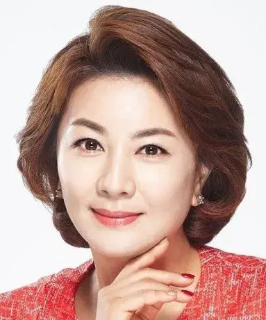 بیوگرافی Kim Hye Sun