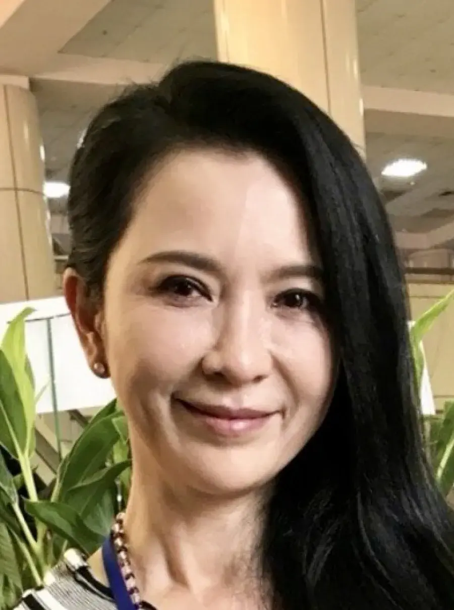 بیوگرافی Chang Li Li