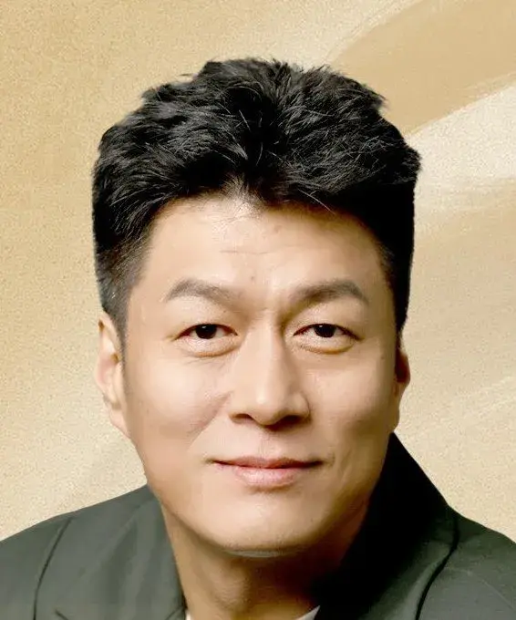 بیوگرافی Zhou Da Yong