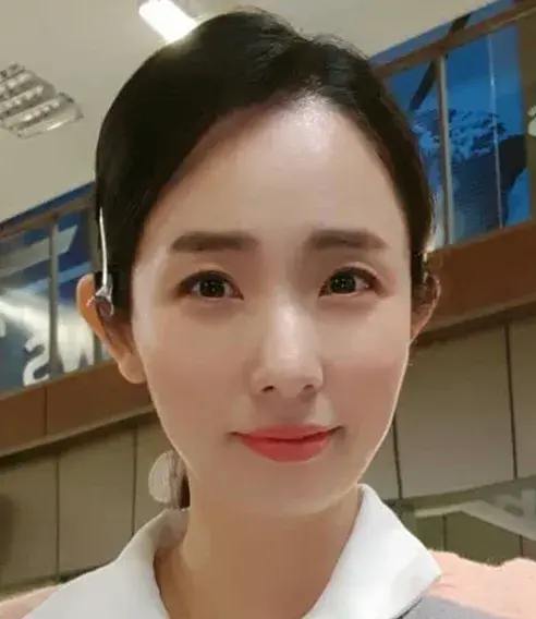 بیوگرافی Bae Yoo Ri