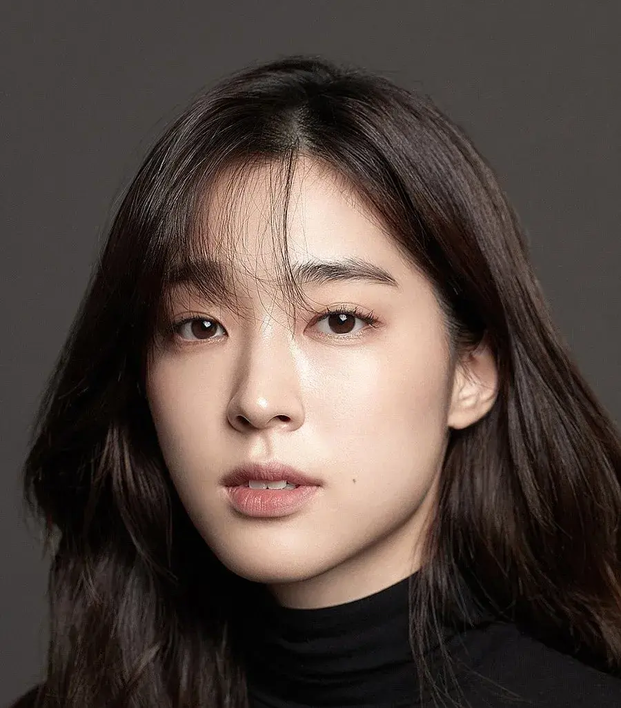 بیوگرافی Choi Sung Eun