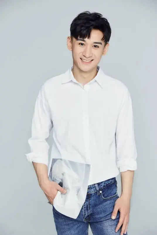 بیوگرافی Feng Xin Tian