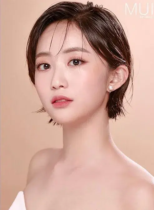 بیوگرافی Lim Young Ju