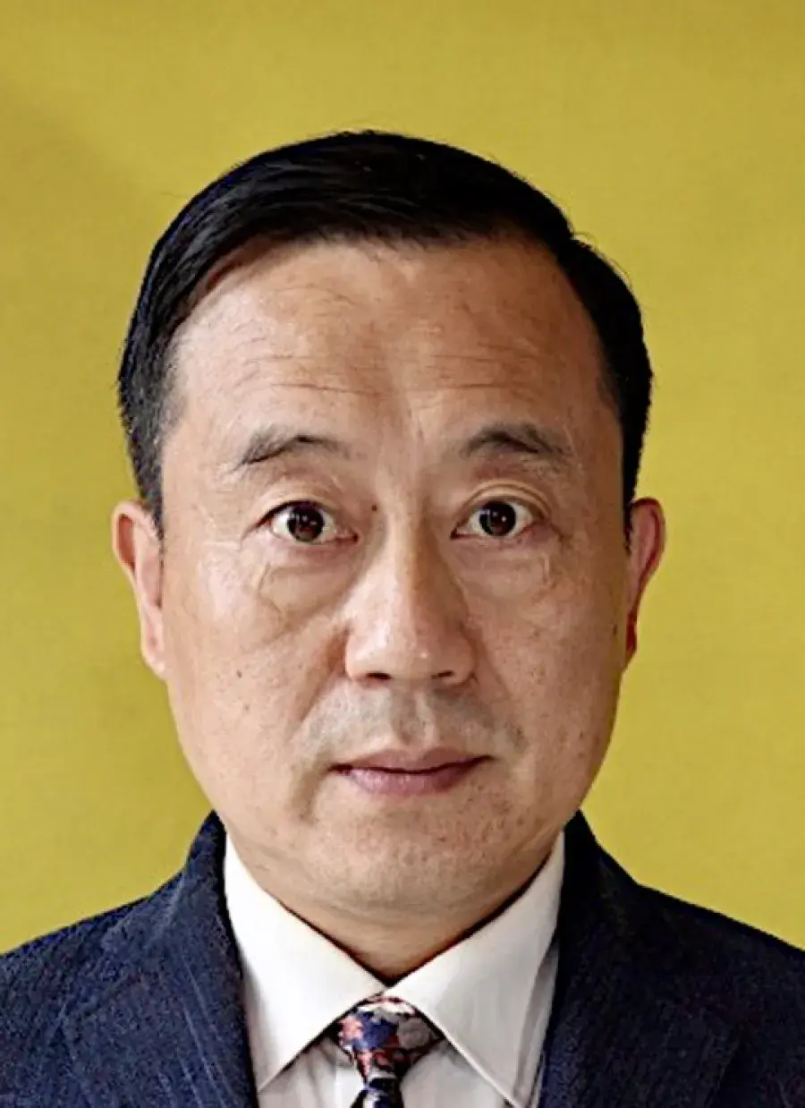 بیوگرافی Hu Guo Xiong