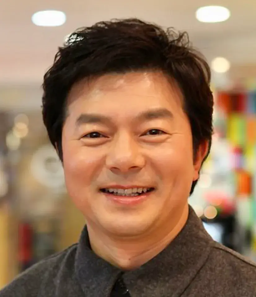 بیوگرافی Lee Young Bum