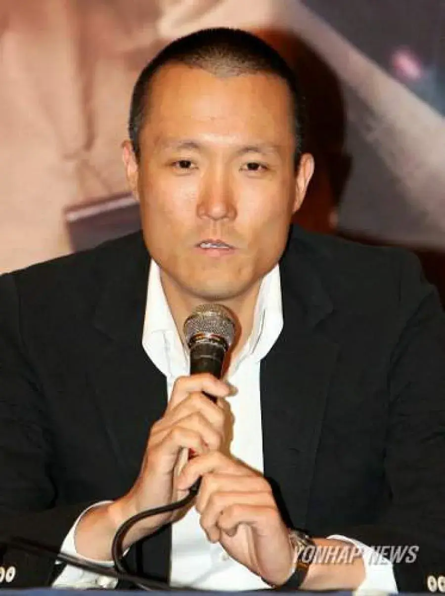 بیوگرافی Kim Do Hoon