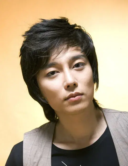 بیوگرافی Jeon Kwang Jin