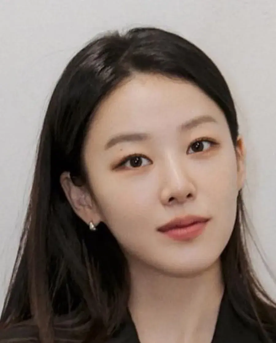 بیوگرافی Lee Joo Myung