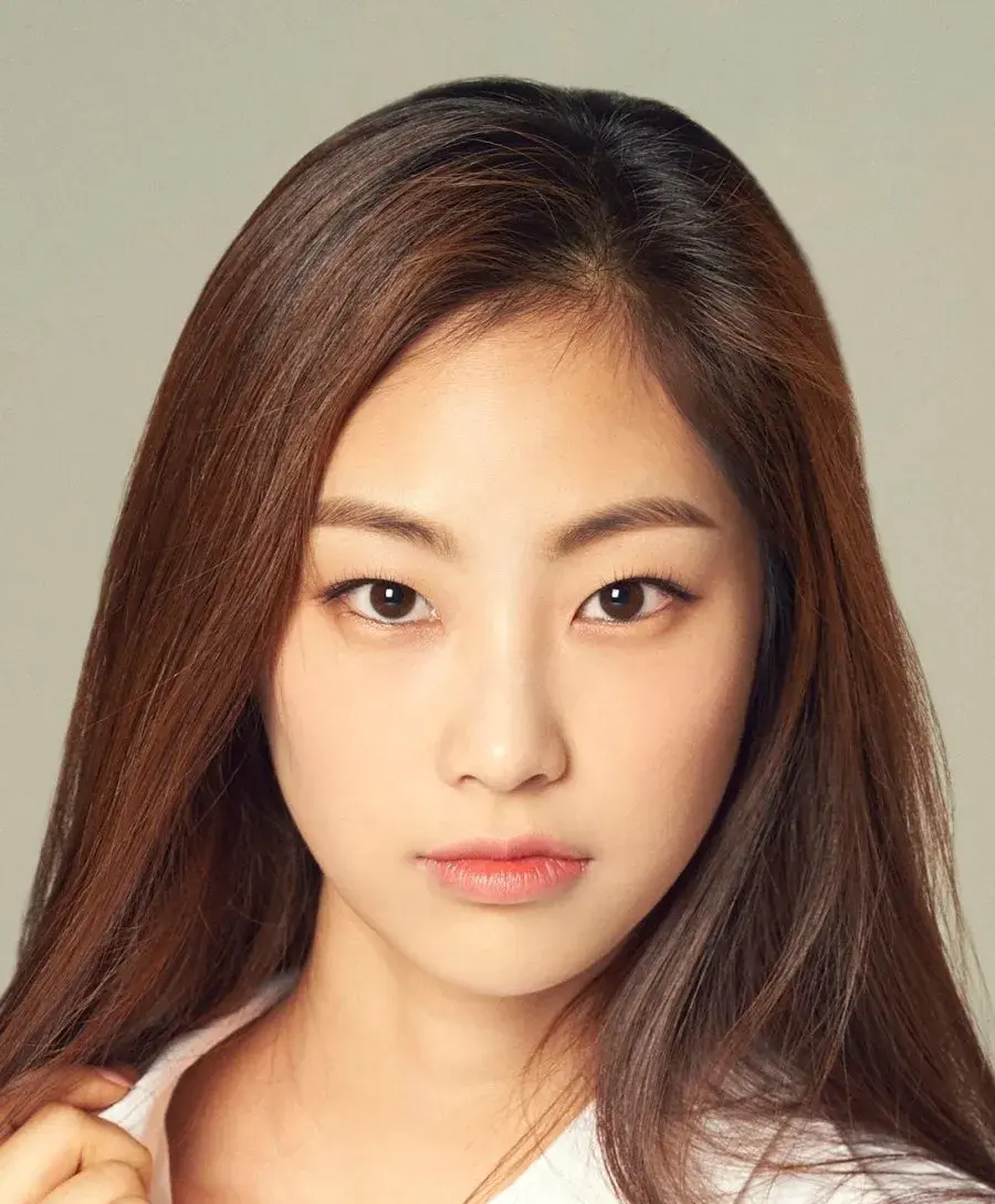 بیوگرافی Jeon Soo Jin
