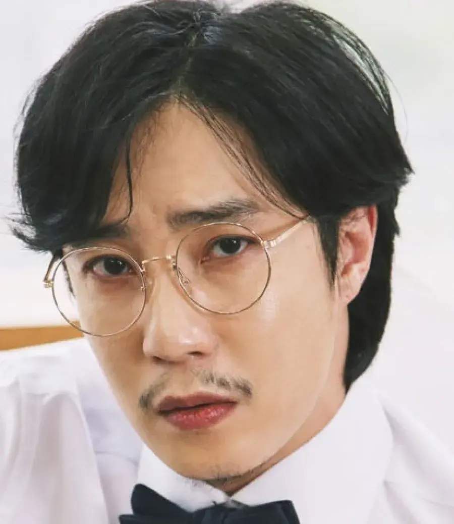بیوگرافی Jun Jung Kwan
