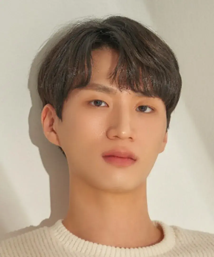 بیوگرافی Jeon Jun Ho
