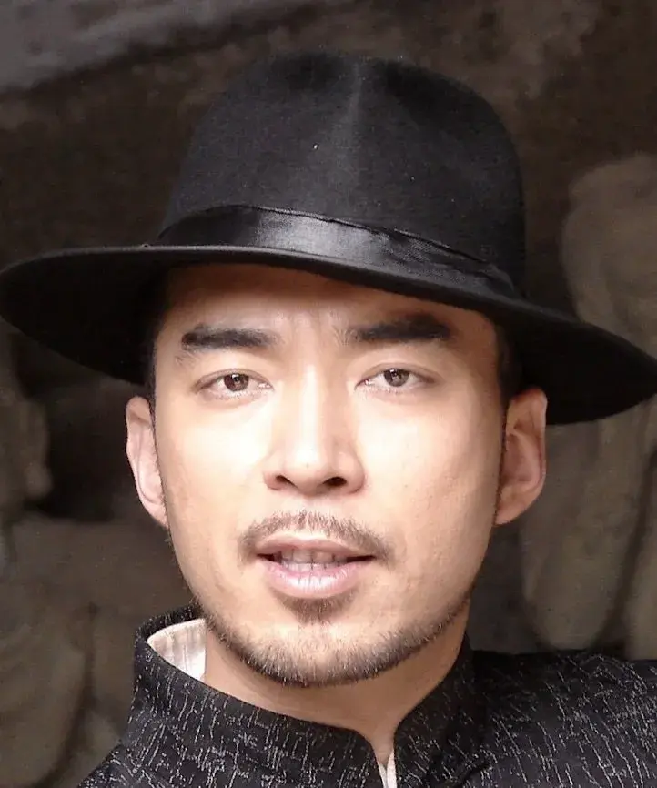 بیوگرافی Shan Yang Guang