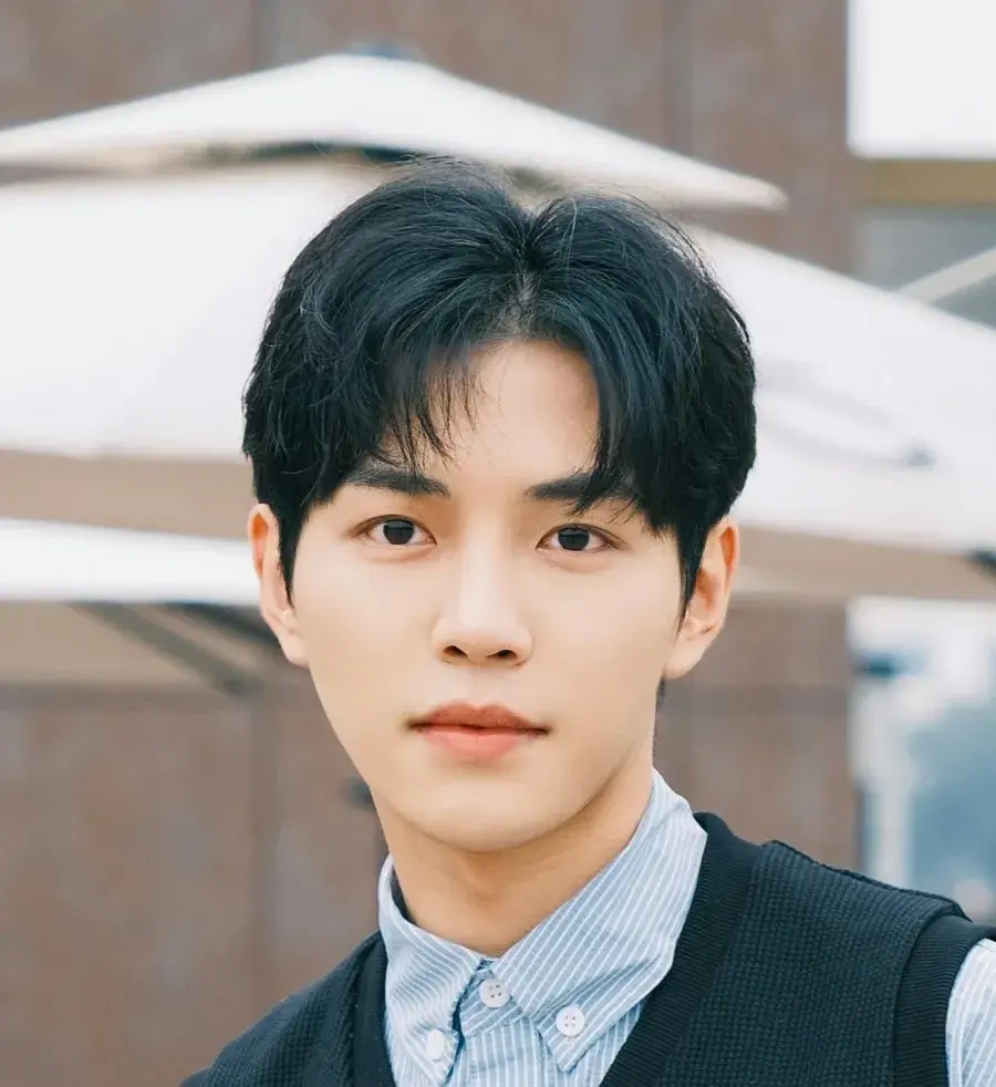 بیوگرافی Yu Yang