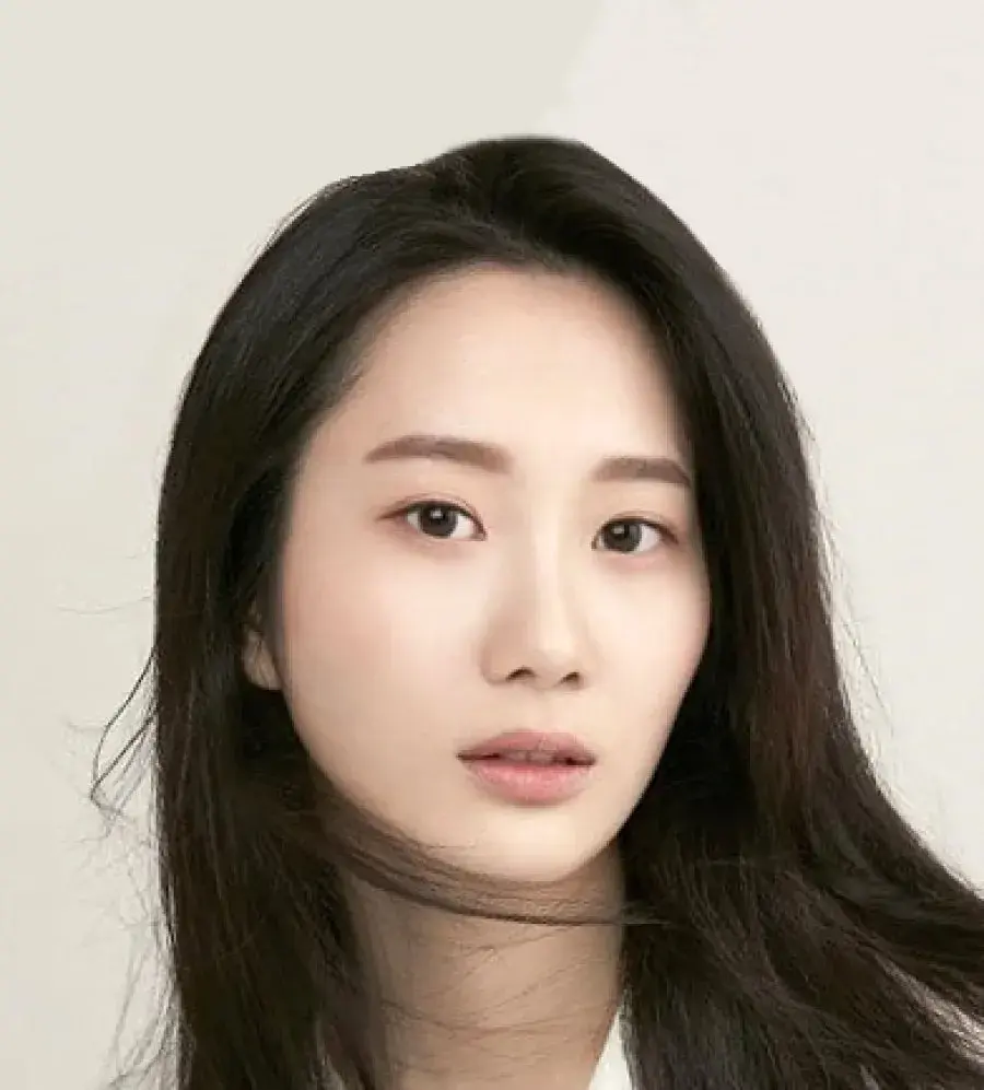 بیوگرافی Lee Ji Eun