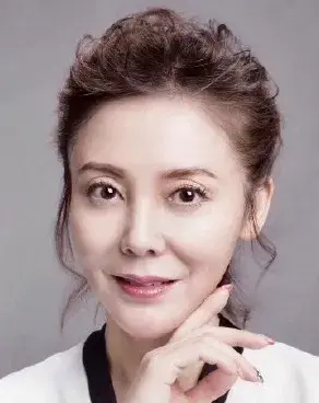 بیوگرافی Xie Yu Tong