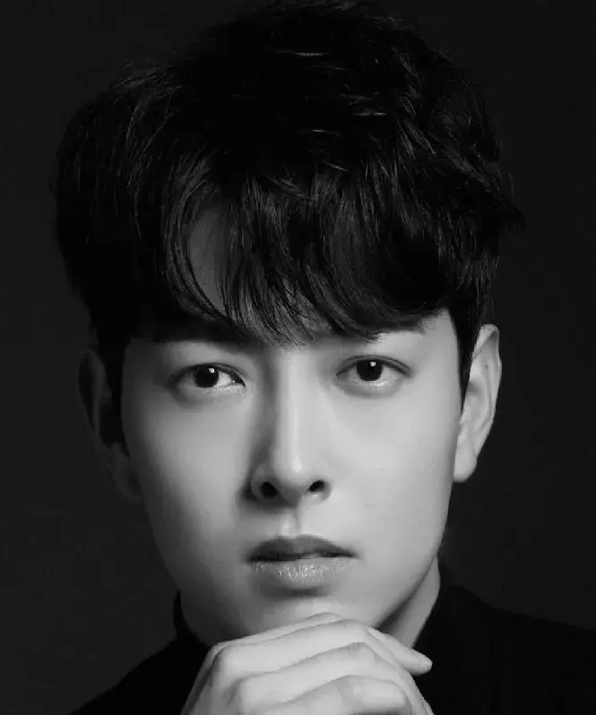 بیوگرافی Kang Seung Ho