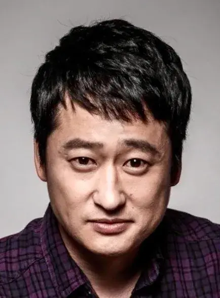 بیوگرافی Shin Dam Soo