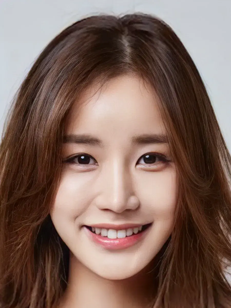 بیوگرافی Kim Yoon Jin